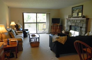 Cardinal 204_LivingRoom1