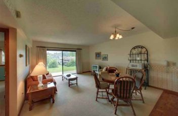 wren_103_livingroom1
